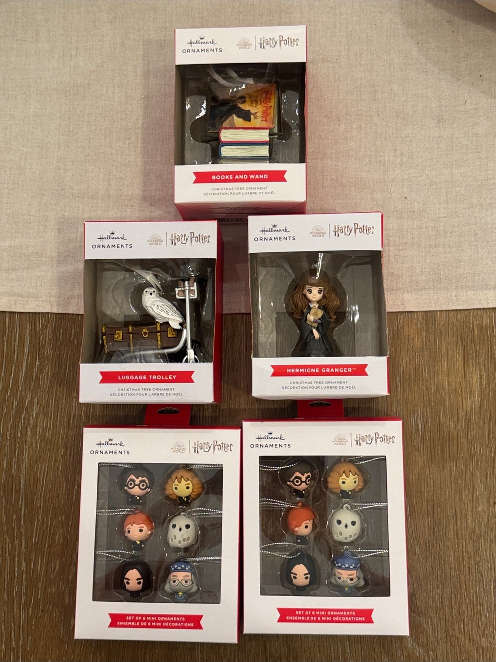 Hallmark Harry Potter Ornament Bundle - Red, White, Brown, Black, Gold